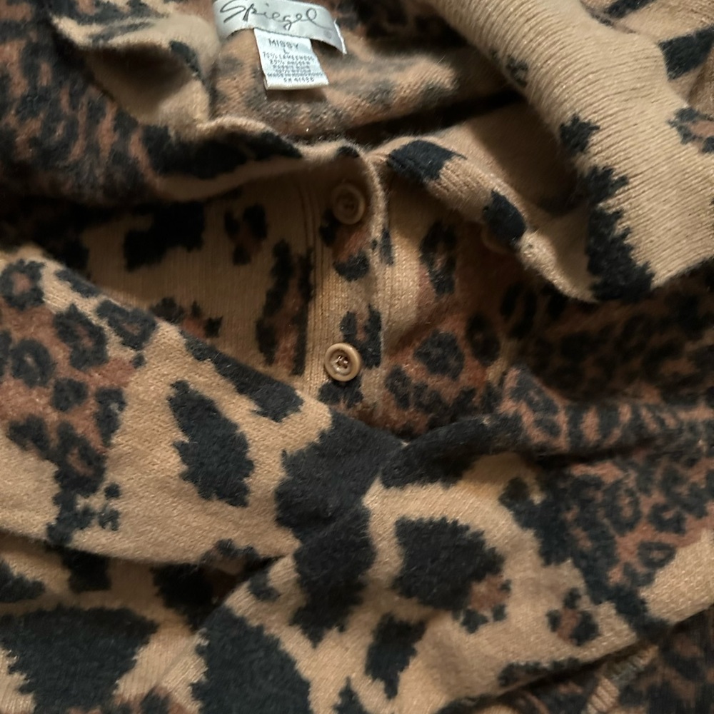 Spiegel Lambswool & Angora Rabbit Hair Leopard Seater | Size Large - Picture 8 of 8